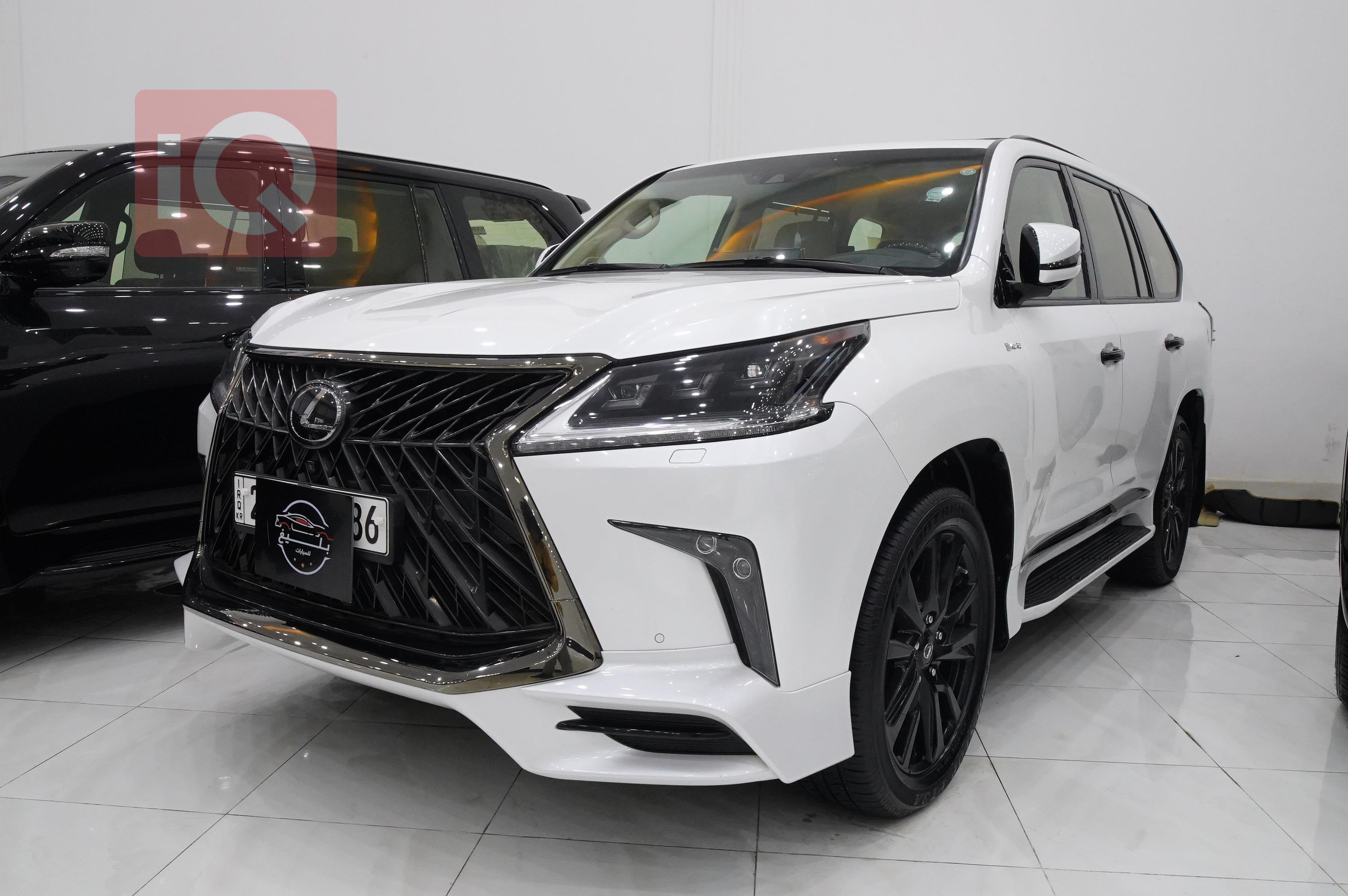 Lexus LX
